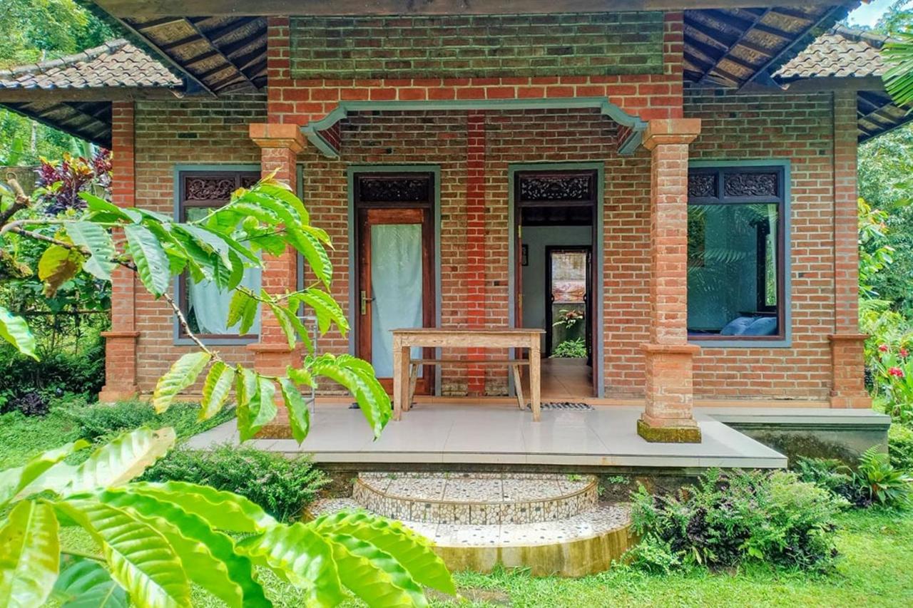 Dina Home Stay At Desa Wisata Wongayagede จาตีลูวีห์ ภายนอก รูปภาพ