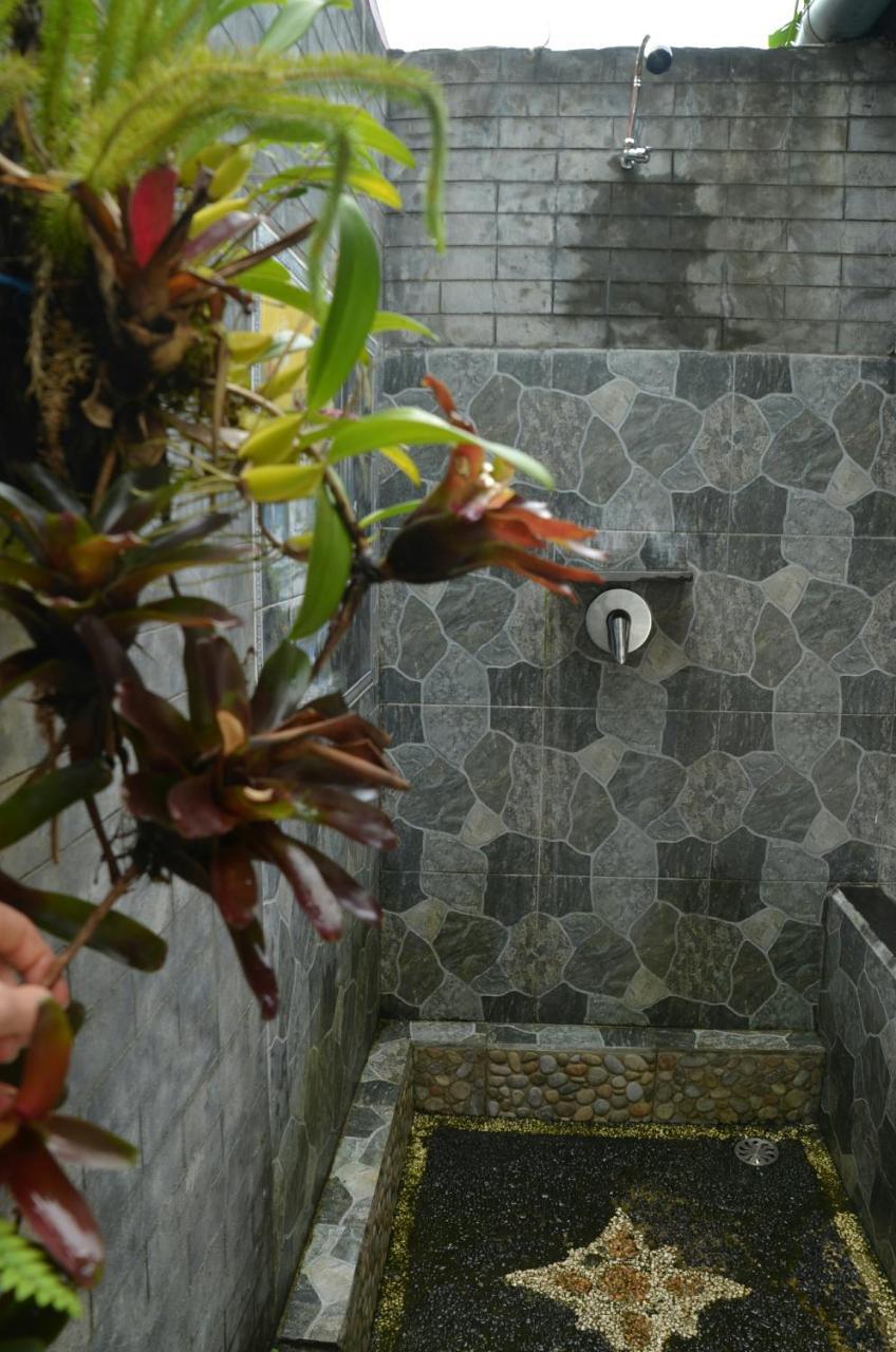 Dina Home Stay At Desa Wisata Wongayagede จาตีลูวีห์ ภายนอก รูปภาพ